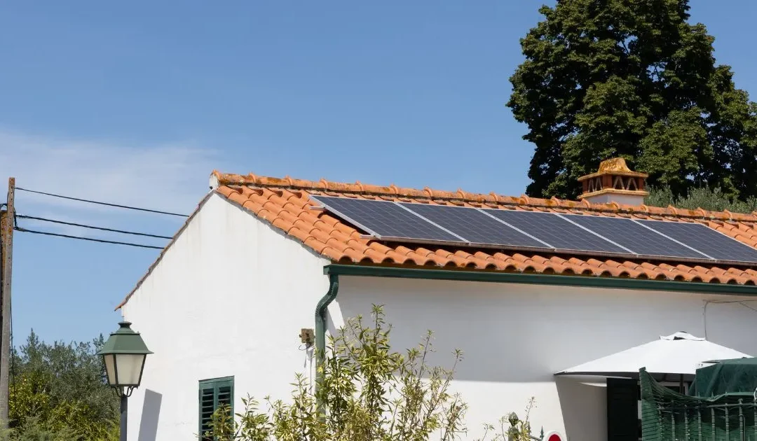 Lagra elenergi – installera solceller för ett smartare hem